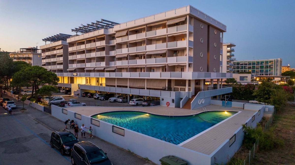Residence Itaca Bibione Exterior photo