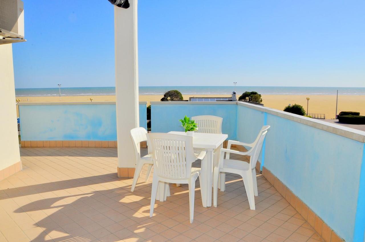 Residence Itaca Bibione Exterior photo
