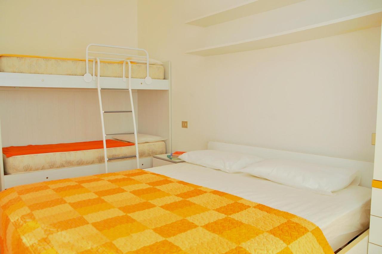 Residence Itaca Bibione Exterior photo
